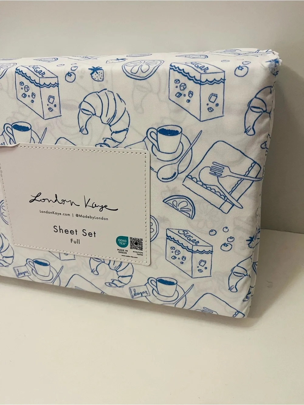 London Kaye Full Sheet Sets Lot of 2 Parisian Pastry & Cafe Espresso Martini